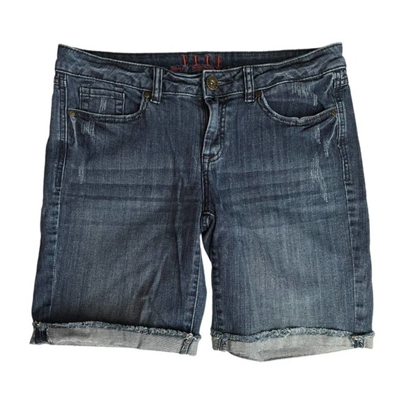 Elle Distressed Jean Shorts Size 8 - Picture 1 of 10